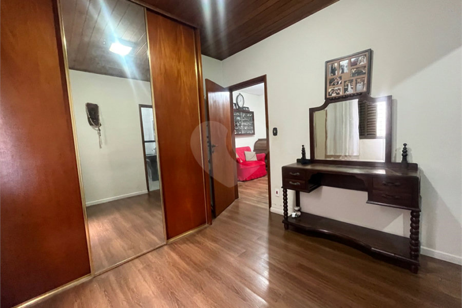 Casa à venda com 4 quartos, sendo 1 suíte, em Jardim França, São Paulo, SP