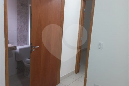 Casa à venda com 2 suítes no condomínio martinha, São Paulo - SP