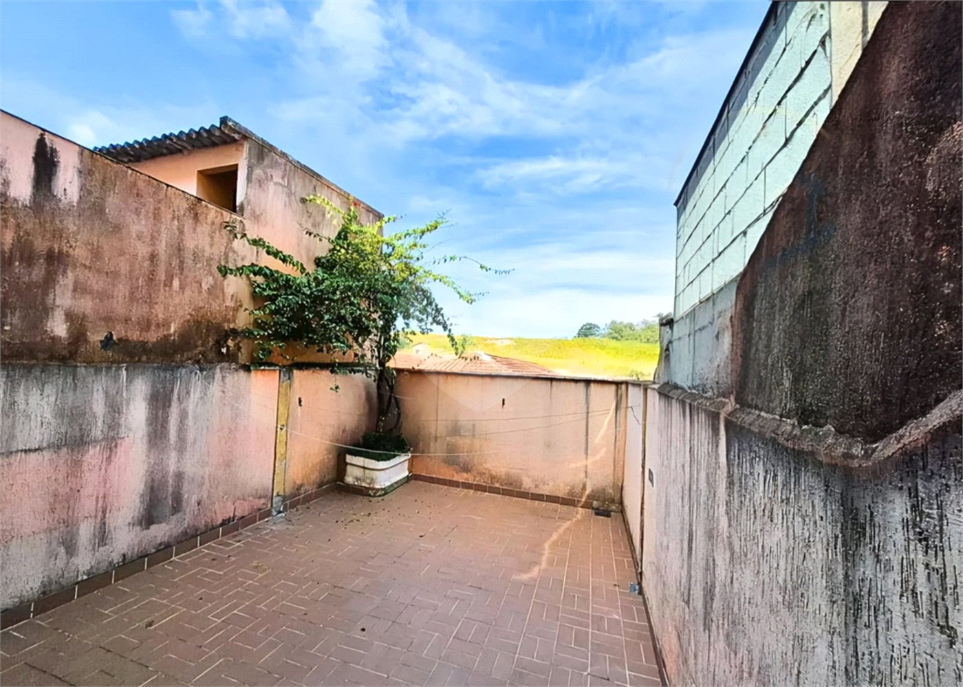 Casa à venda com 3 quartos, sendo 1 suíte, em Jardim Olympia, São Paulo, SP