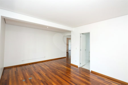 Apartamento à venda ou para alugar com 4 suítes em Jardim Marajoara, São Paulo, SP