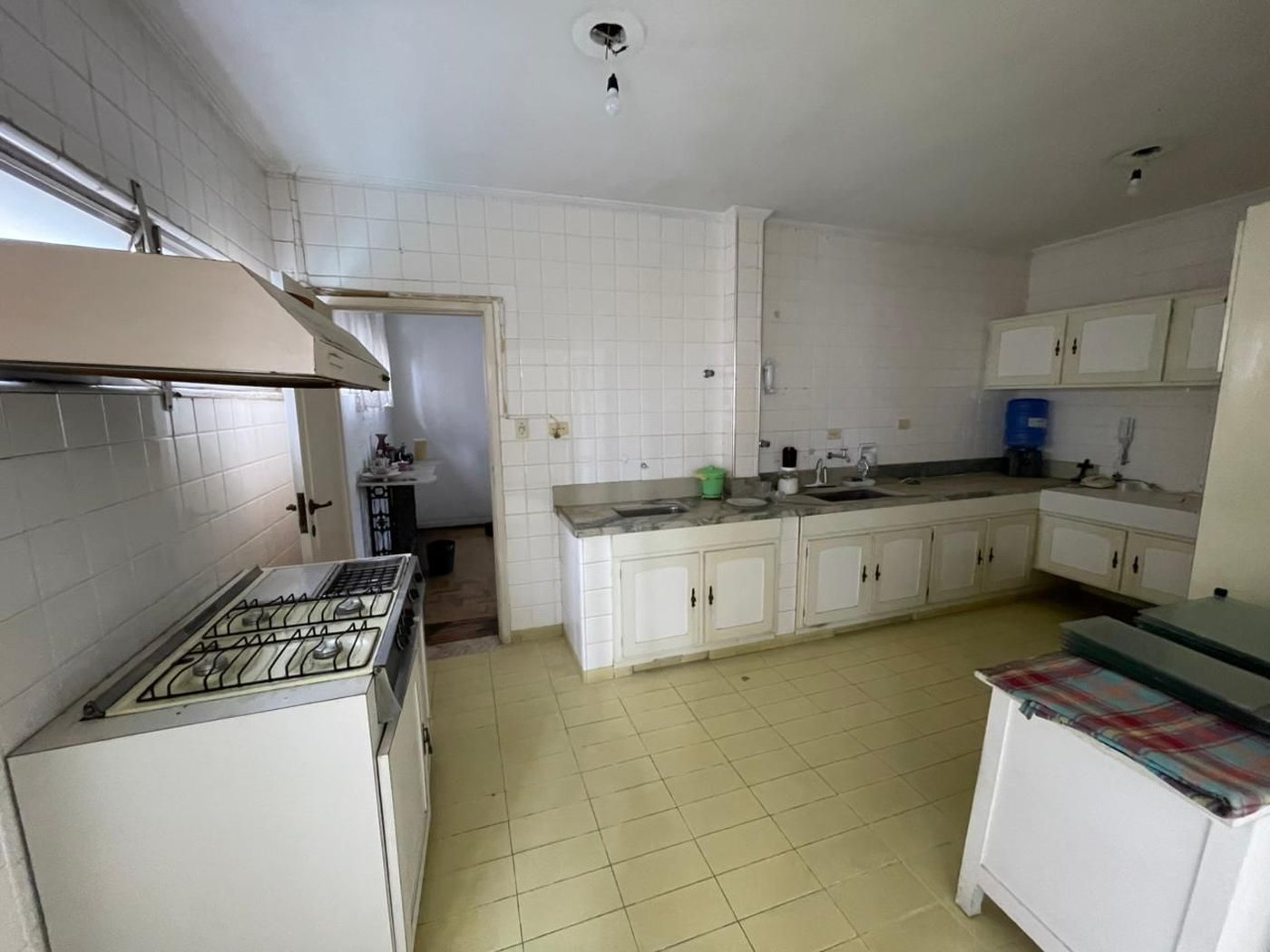 Apartamento com 3 dormitórios à venda, 224 m² por R$ 900.000,00 - Gonzaga - Santos/SP