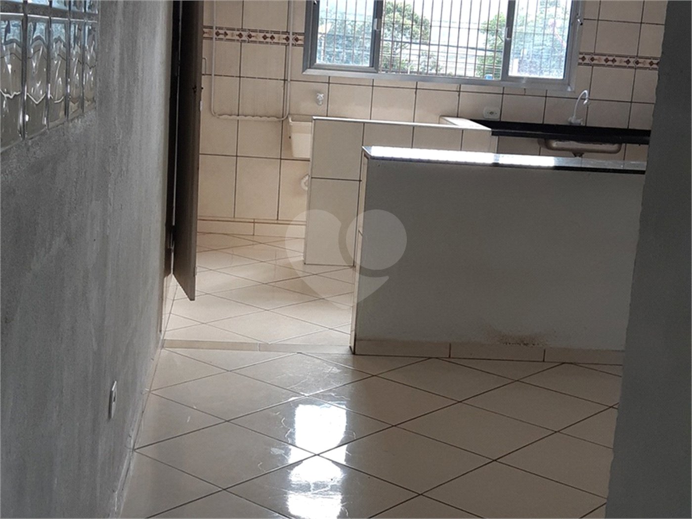 Sobrado à venda com 20 quartos em Jardim Peri, São Paulo, SP