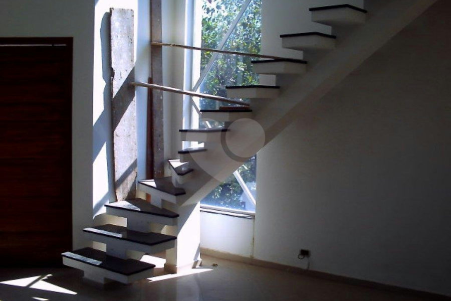 Sobrado à venda com 3 quartos, sendo 1 suíte, em Vila Irmãos Arnoni, São Paulo, SP