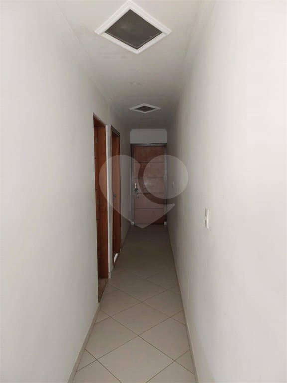 Sobrado à venda com 3 quartos, sendo 1 suíte, em Jardim Fonte Áurea, Poá, SP
