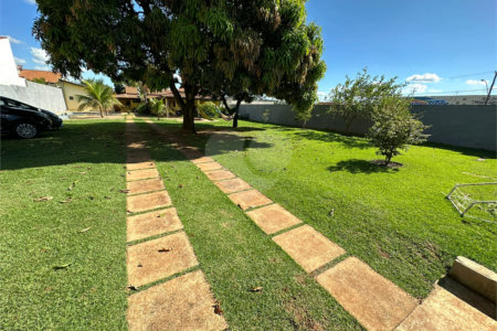 Chácara à venda com 4 quartos em Nova Veneza, Paulínia, SP