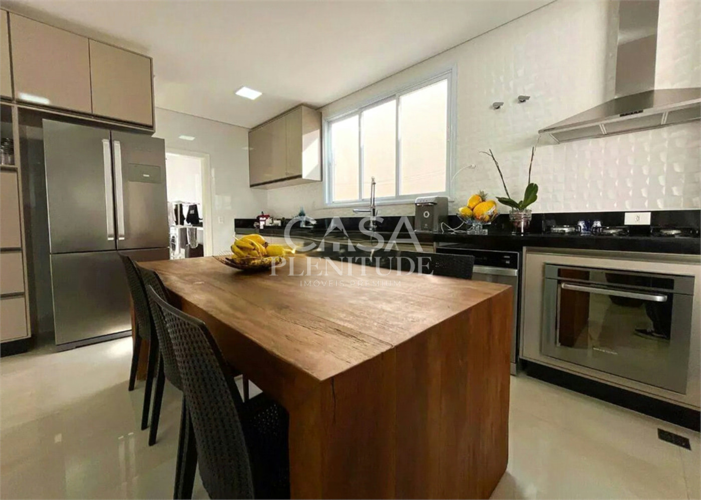 Casa em condomínio à venda com 3 suítes, em Iporanga, Sorocaba, SP