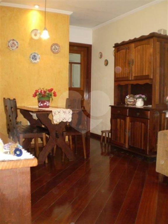 Casa à venda com 3 quartos, sendo 1 suíte, no condomínio Barbará II, São Paulo - SP