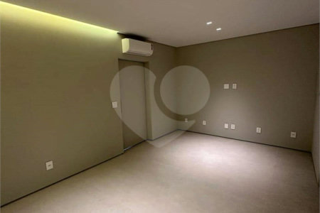 Casa à venda com 3 suítes no condomínio Chácara Ondina, Sorocaba - SP