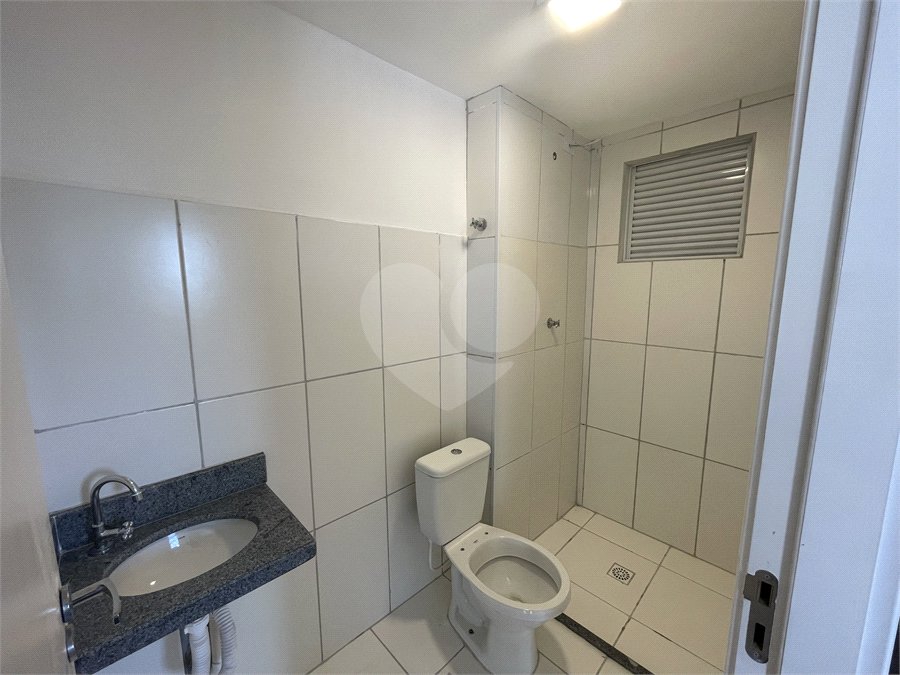 Apartamento à venda com 2 quartos em Vila Regina, Itapetininga, SP