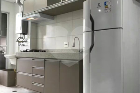 Apartamento à venda com 2 quartos, sendo 1 suíte, em Jardim Carambeí, São Roque, SP