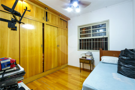 Sobrado à venda com 3 quartos, sendo 1 suíte, em Vila Mascote, São Paulo, SP
