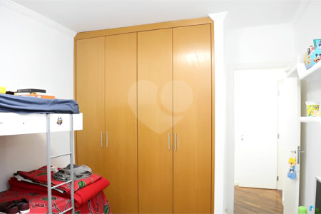 Apartamento à venda com 4 quartos, sendo 3 suítes,  em Real Parque, São Paulo, SP