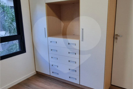 Apartamento à venda com 2 quartos, sendo 1 suíte, em Moema, São Paulo, SP