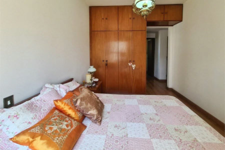 Apartamento à venda com 3 quartos, sendo 1 suíte, em Jardim das Acácias, São Paulo, SP