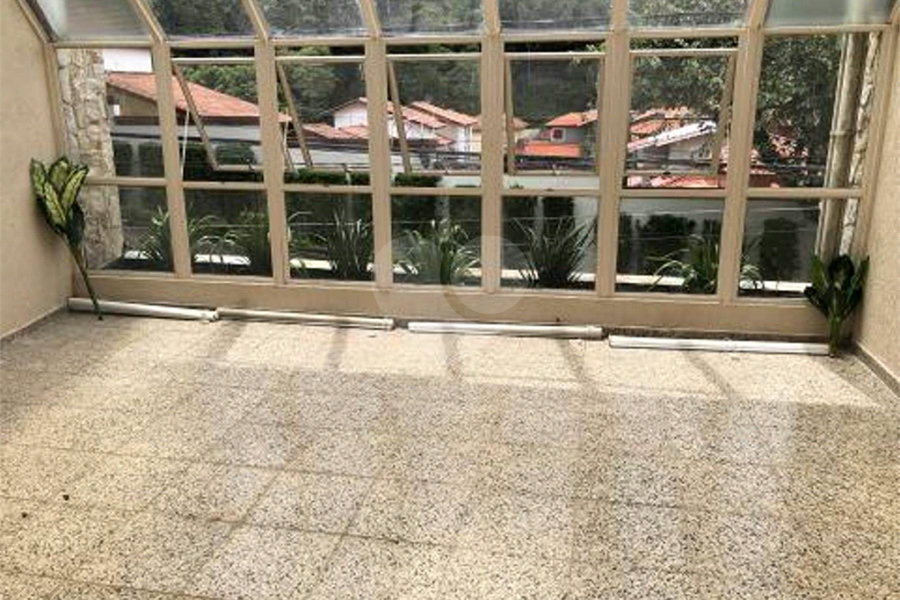 Sobrado à venda com 3 suítes em Tremembé, São Paulo, SP