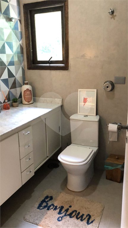 Casa à venda com 3 quartos, sendo 1 suíte,  no condomínio Alpes da Cantareira, Mairiporã - SP