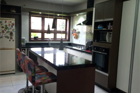 Casa à venda ou para alugar com 3 quartos, sendo 1 suíte, no condomínio Recanto Florido, Vinhedo - SP