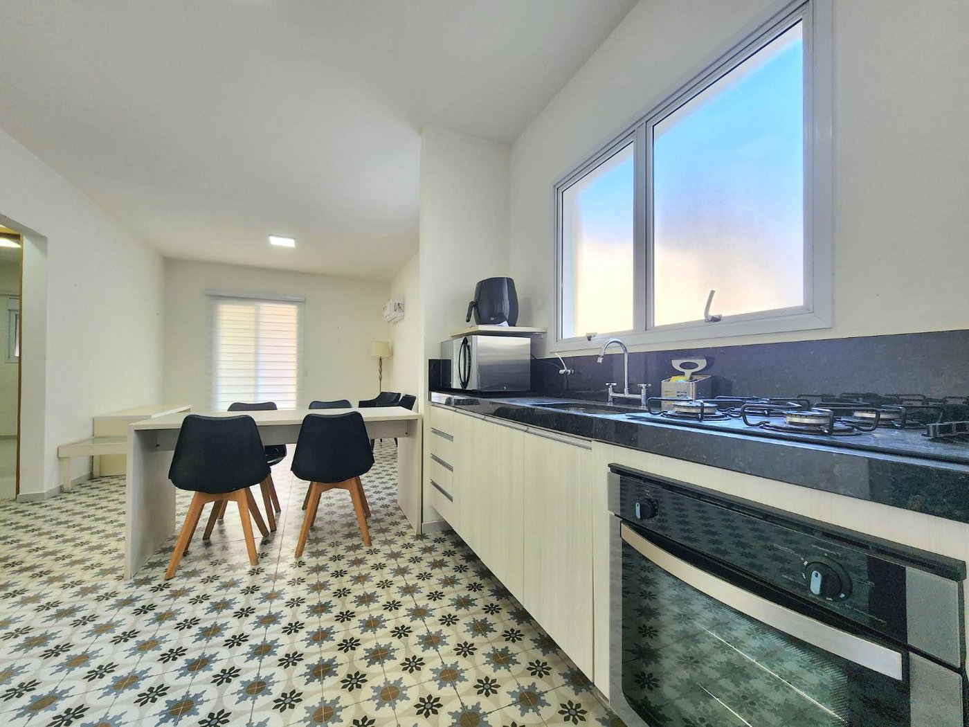 Apartamento com 2 dormitórios, 73 m² - venda por R$ 960.000,00 ou aluguel por R$ 6.000,00/mês - Ponta da Praia - Santos/SP