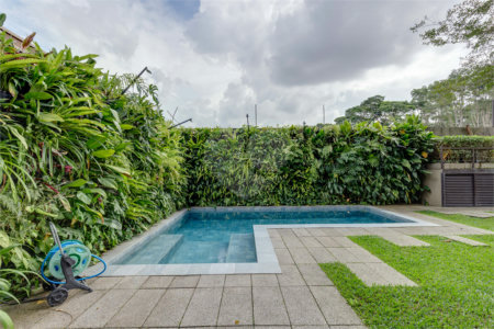 Casa à venda com 4 suítes no condomínio Vila Flora, São Paulo - SP