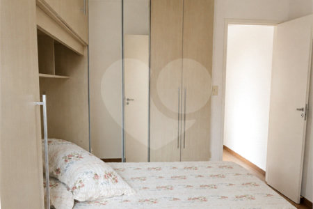 Sobrado à venda com 3 quartos, sendo 1 suíte,  em Vila Linda, Santo André, SP