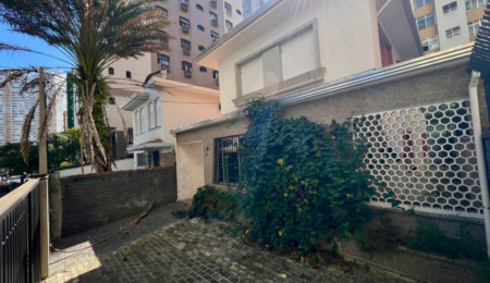 Casa com 4 dormitórios para alugar, 335 m² por R$ 21.181,12 - Gonzaga - Santos/SP