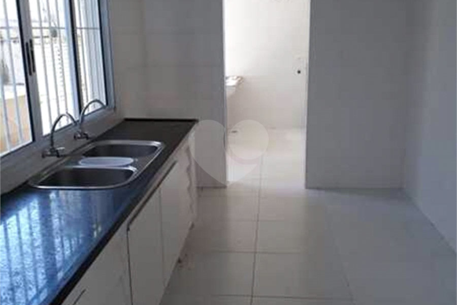 Casa à venda com 4 quartos, sendo 2 suítes, em Santana, São Paulo, SP