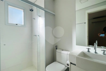 Apartamento à venda com 3 suítes em Campo Belo, São Paulo, SP