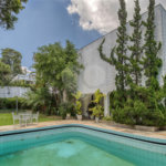 Casa Térrea à venda com 4 suítes em Jardim Cordeiro, São Paulo, SP