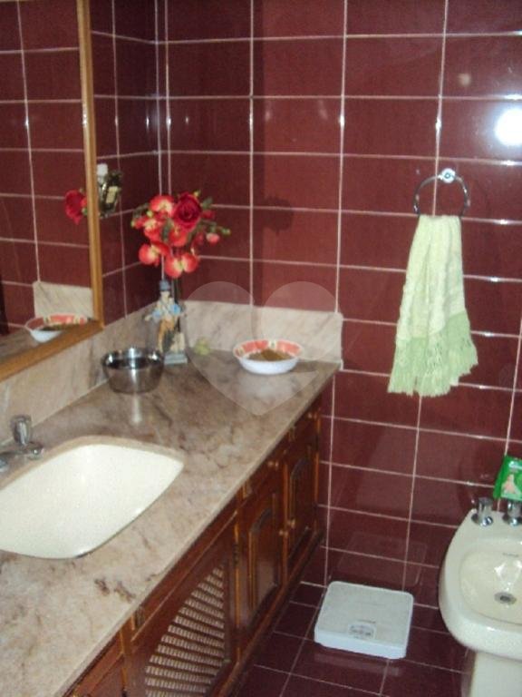 Sobrado à venda com 3 quartos, sendo 1 suíte,  em Jardim Pinheiros, São Paulo, SP