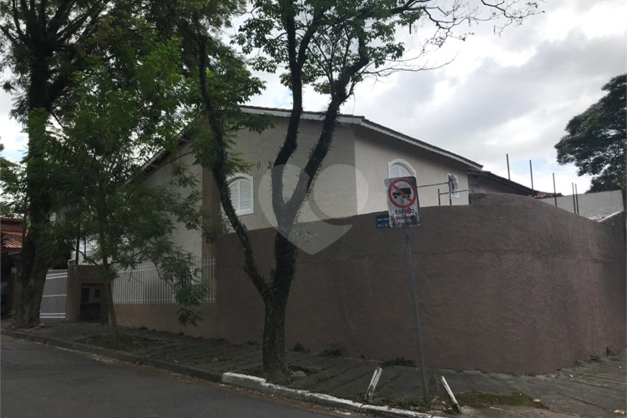 Sobrado à venda com 4 quartos, sendo 1 suíte, em Jardim Floresta, São Paulo, SP