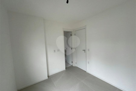 Apartamento à venda com 3 suítes em Moema, São Paulo, SP
