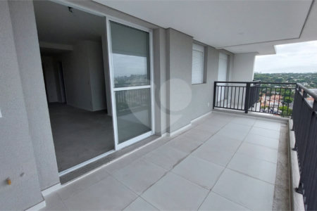 Apartamento à venda com 3 quartos, sendo 1 suíte,  em Butantã, São Paulo, SP