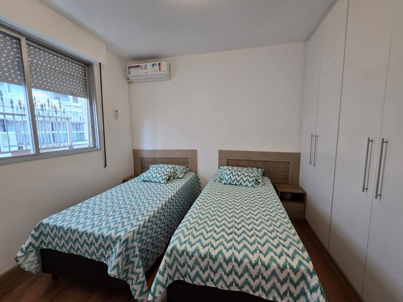 Cobertura com 3 dormitórios à venda, 200 m² por R$ 1.000.000,00 - Gonzaga - Santos/SP