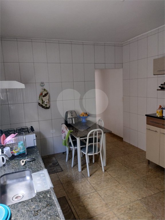 Sobrado à venda com 3 quartos em Parque Residencial Casa Branca, Suzano, SP
