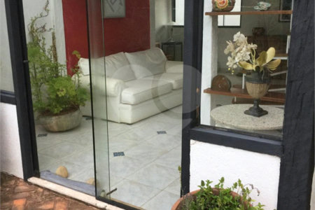 Casa à venda ou para alugar com 3 suítes em Marina, Armação dos Búzios, RJ