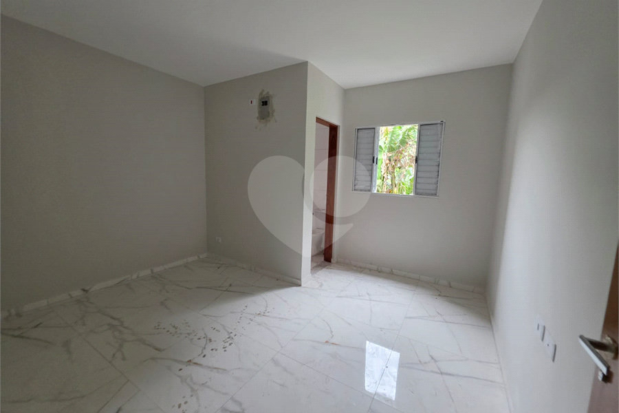 Sobrado à venda com 2 quartos, sendo 1 suíte, em Vila Clarice, São Paulo, SP