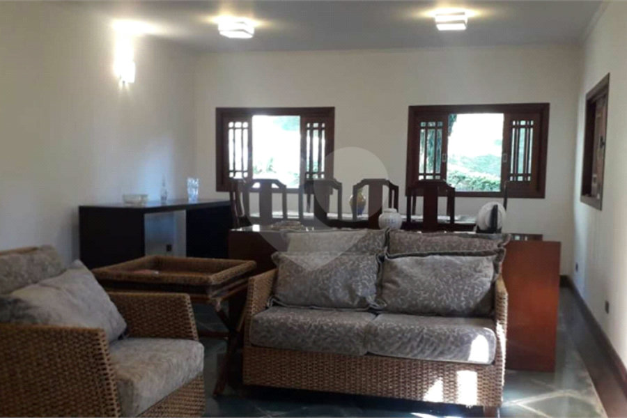 Casa à venda com 3 quartos, sendo 4 suítes,  no condomínio Alpes da Cantareira, Mairiporã - SP