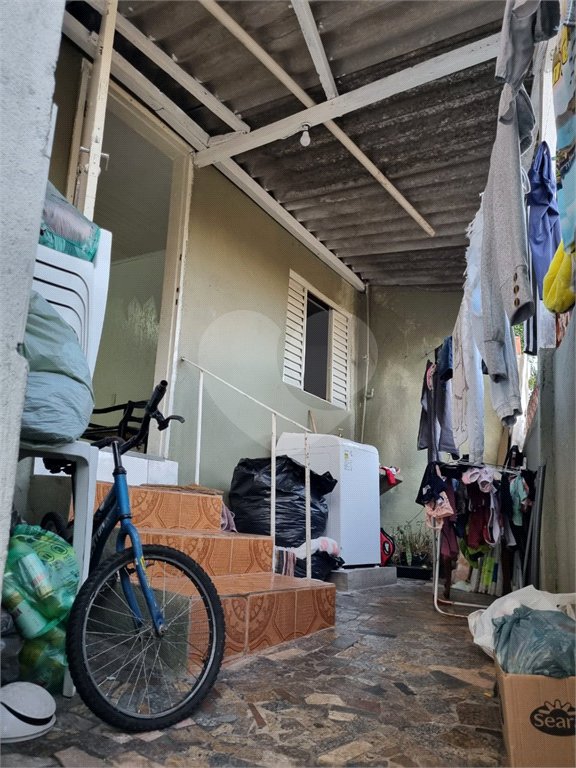 Sobrado à venda com 3 quartos em Vila Basileia, São Paulo, SP
