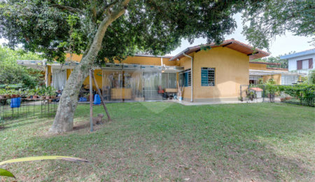 Casa Térrea à venda ou para alugar com 5 quartos, sendo 2 suítes,  em Jardim Prudência, São Paulo, SP