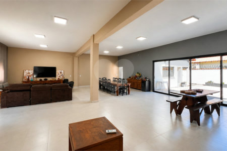 Casa Térrea à venda com 3 quartos, sendo 1 suíte, no Centro, Chapada dos Guimarães, MT