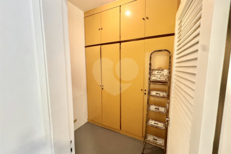 Apartamento à venda com 4 quartos, sendo 1 suíte, em Lagoa, Rio de Janeiro, RJ