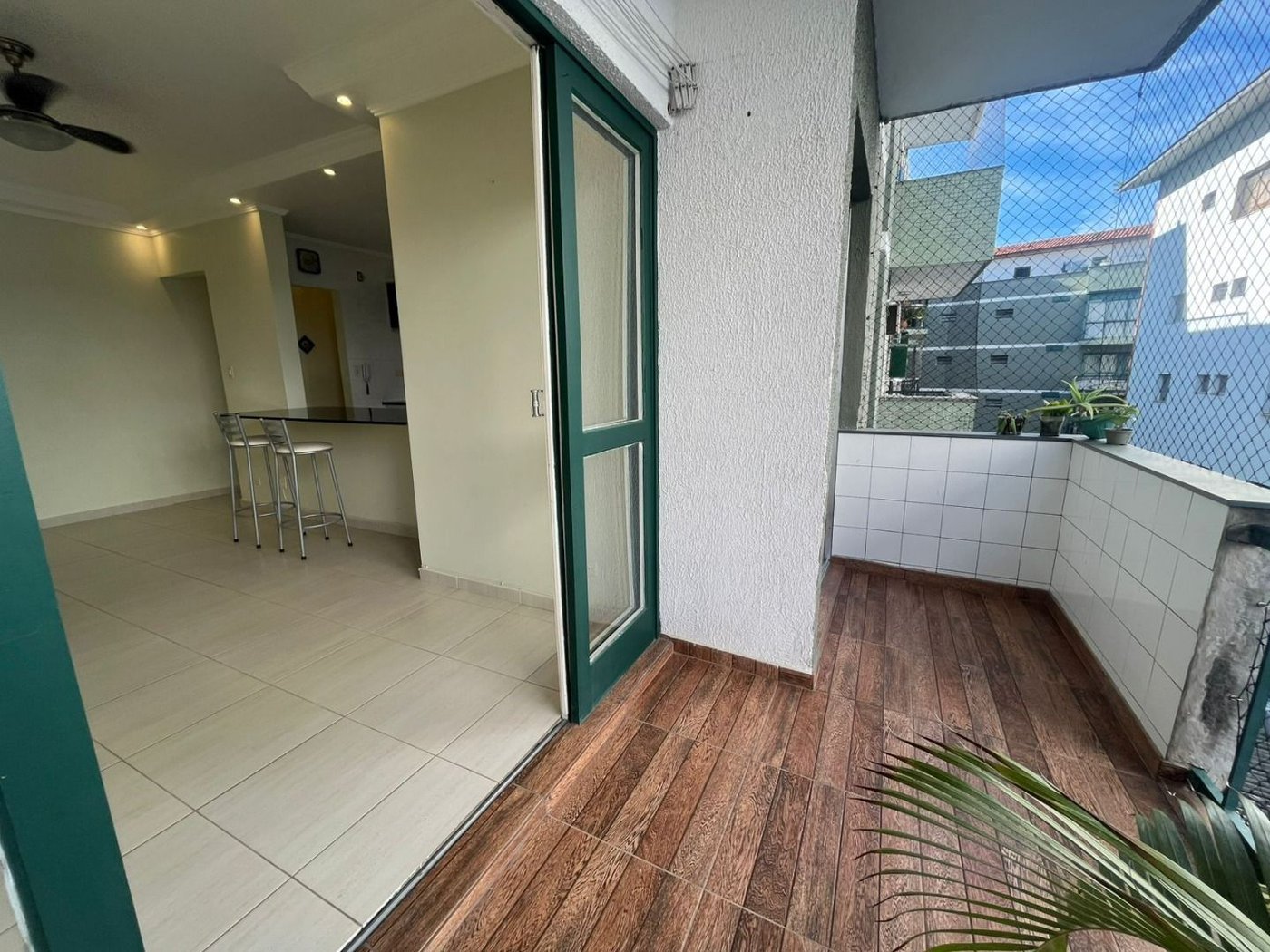 Apartamento à venda, 69 m² por R$ 320.000,00 - Loteamento João Batista Julião - Guarujá/SP