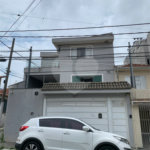 Sobrado à venda com 3 suítes em Vila Nivi, São Paulo, SP