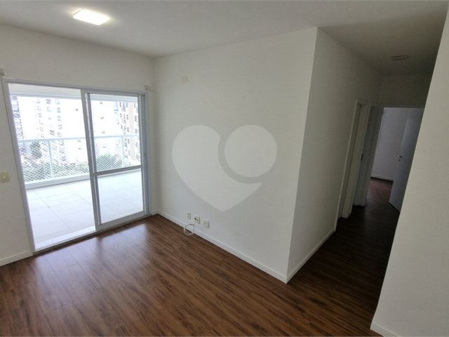 Apartamento à venda com 2 quartos, sendo 1 suíte,  em Santana, São Paulo, SP
