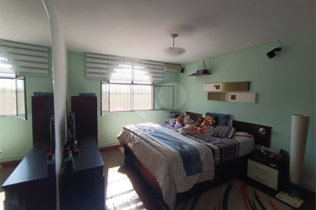 Sobrado à venda com 3 quartos, sendo 1 suíte, em Jaguaré, São Paulo, SP