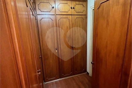 Apartamento à venda com 3 quartos, sendo 1 suíte, em Itaim Bibi, São Paulo, SP