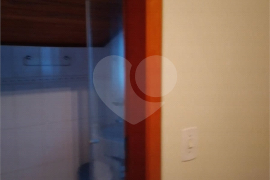 Casa à venda com 4 quartos, sendo 3 suítes, no condomínio Da Serra, São Paulo - SP