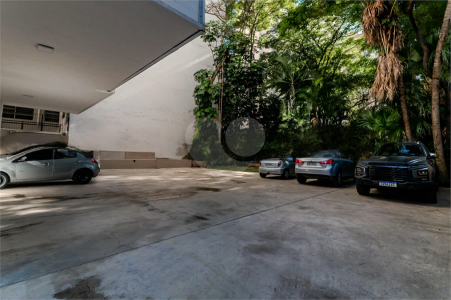 Apartamento à venda com 4 quartos, sendo 1 suíte, em Jardim Europa, São Paulo, SP