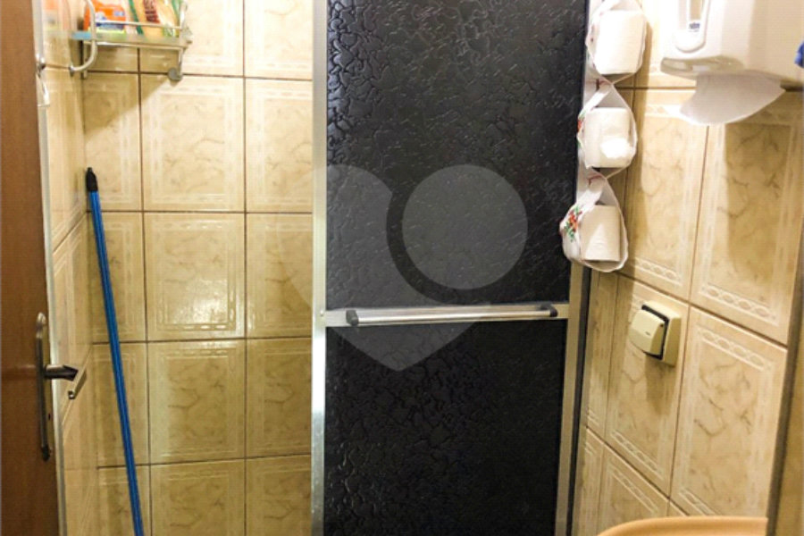 Sobrado à venda com 5 quartos, sendo 1 suíte, em Parque Edu Chaves, São Paulo, SP
