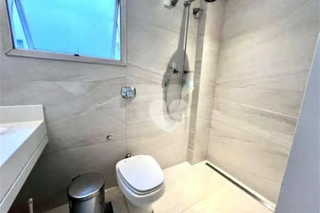 Apartamento à venda com 3 quartos, sendo 1 suíte,  em Lagoa, Rio de Janeiro, RJ